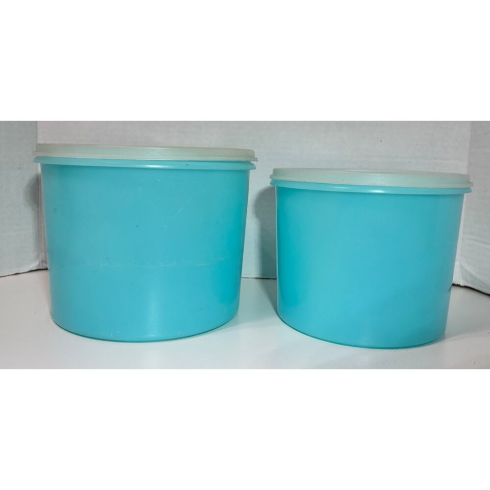 Vtg ACTION Ind Inc Plastic Storage Containers Blue w/ lid Circular